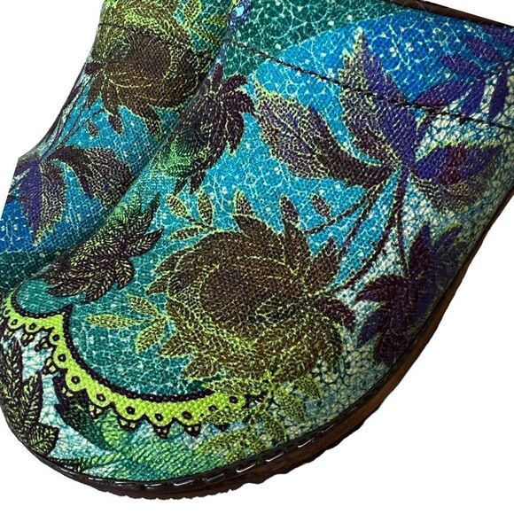 Sanita Pro Nuna Clogs Ethnic Print Multi Color - Picture 6 of 15